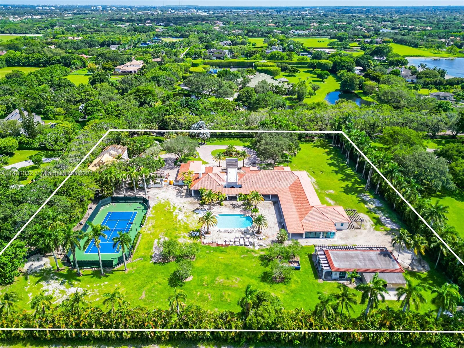 PALM BEACH FARMS CO 3 - Residential