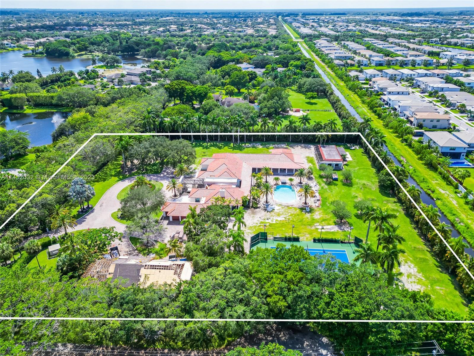 PALM BEACH FARMS CO 3 - Residential