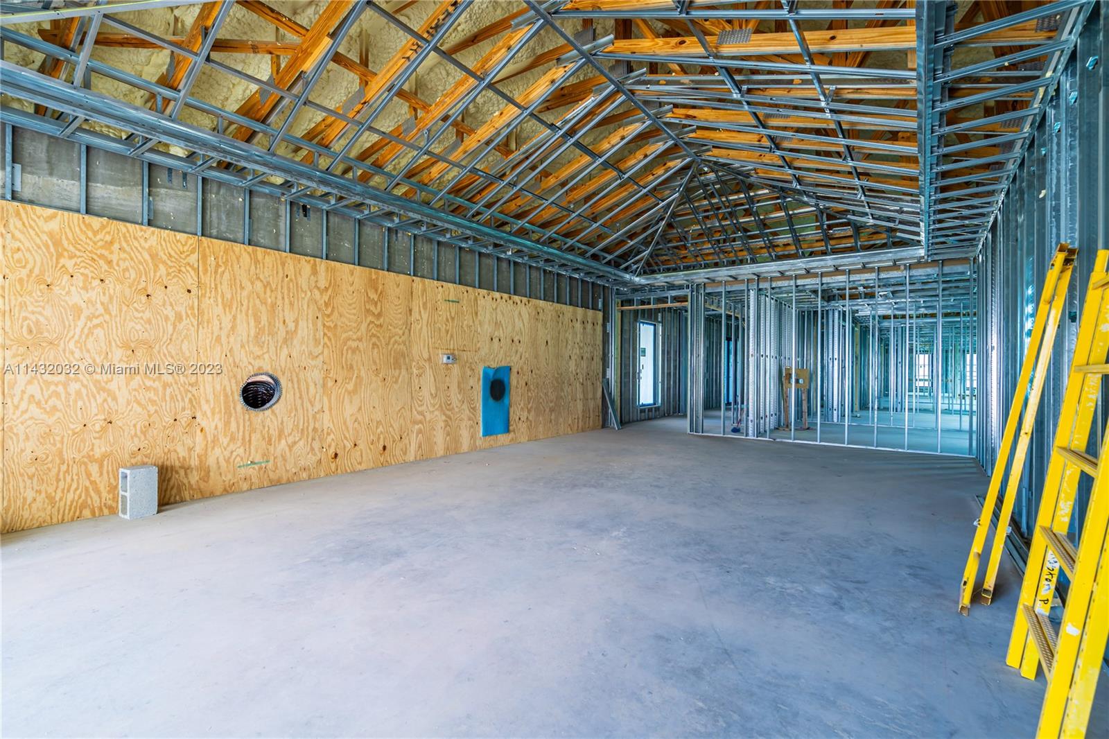 PALM BEACH FARMS CO 3 - Residential