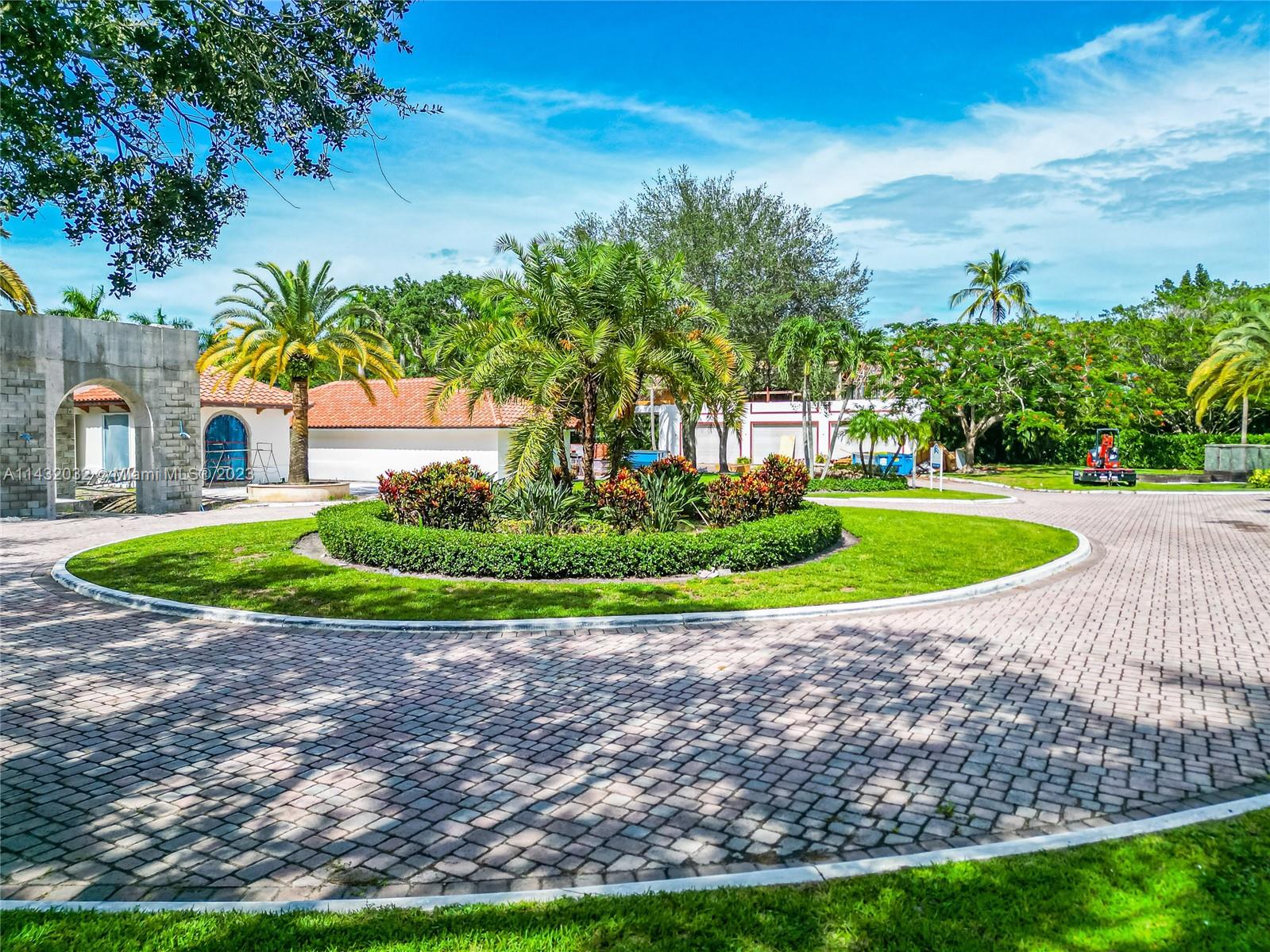 PALM BEACH FARMS CO 3 - Residential