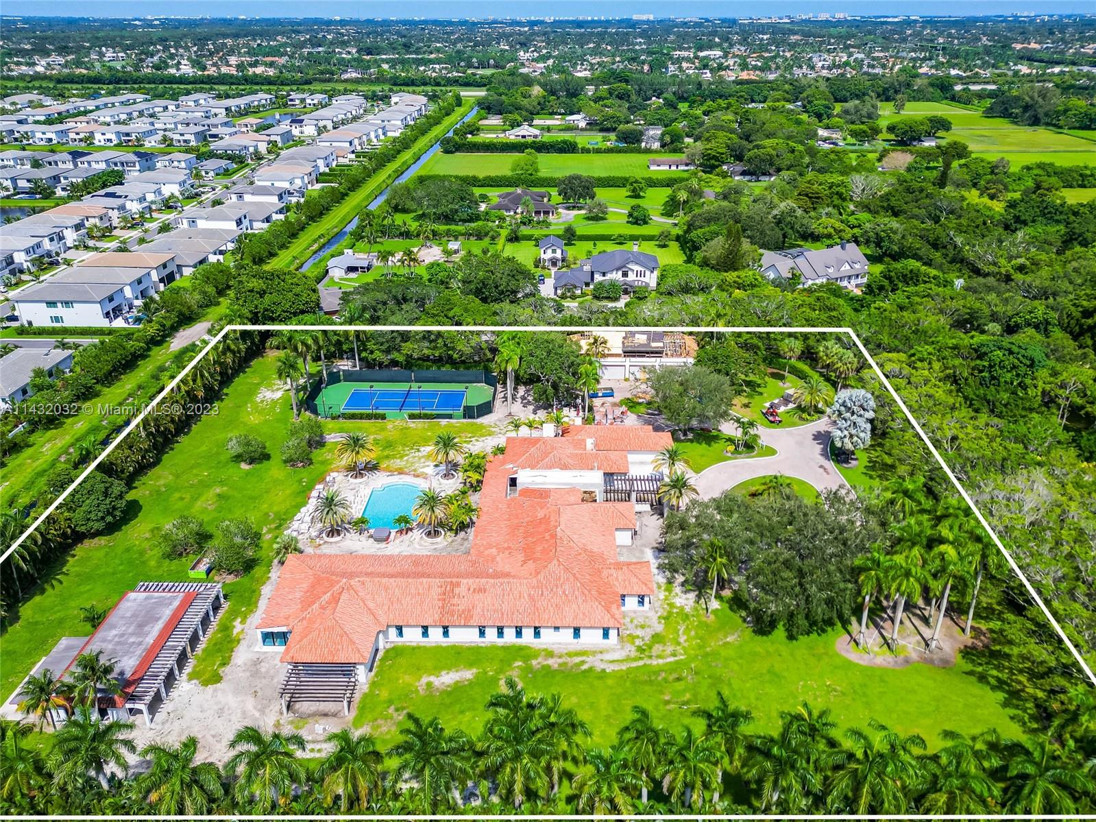 PALM BEACH FARMS CO 3 - Residential