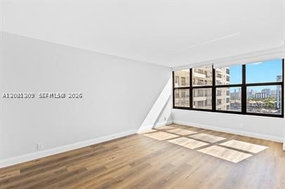 2500 Parkview Dr 1216