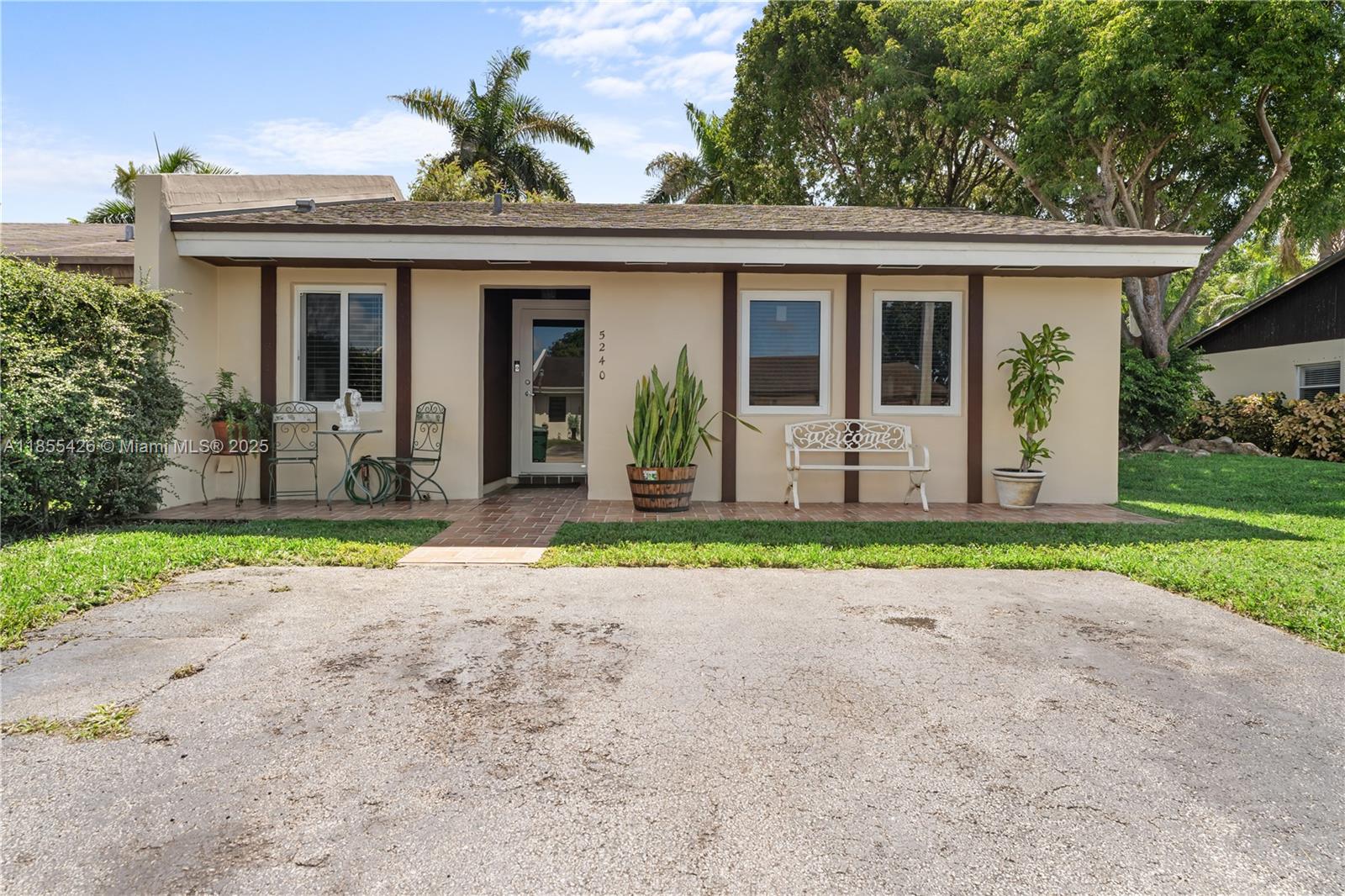 5240 SW 139th Pl