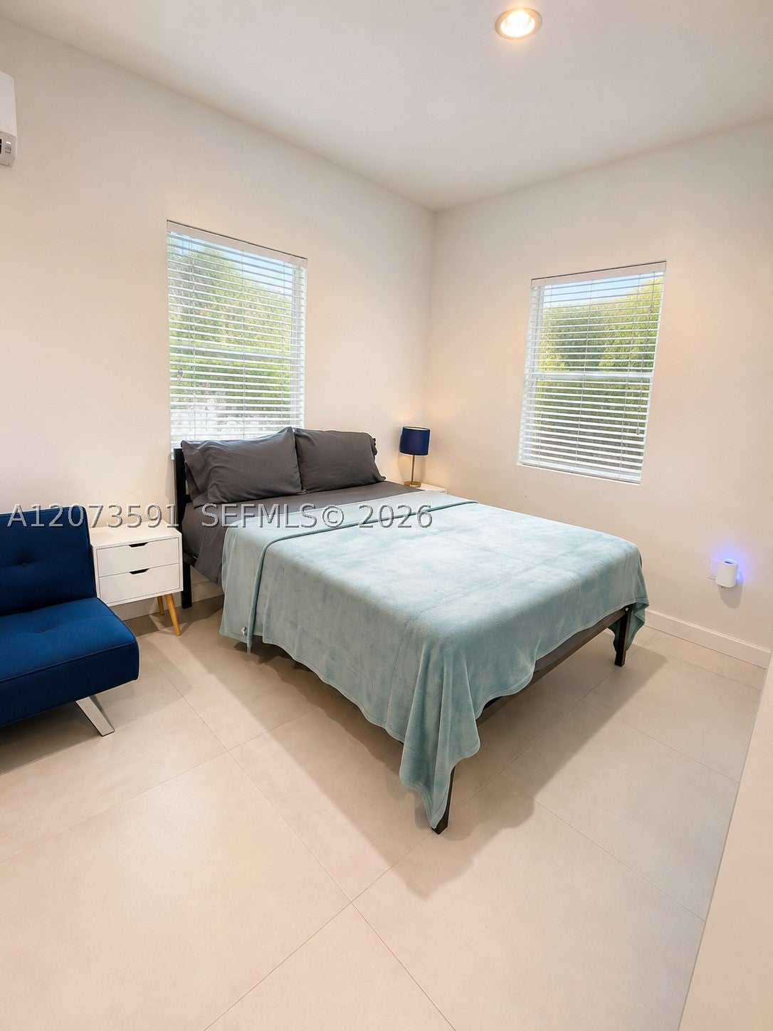 245 NE 33rd St 107