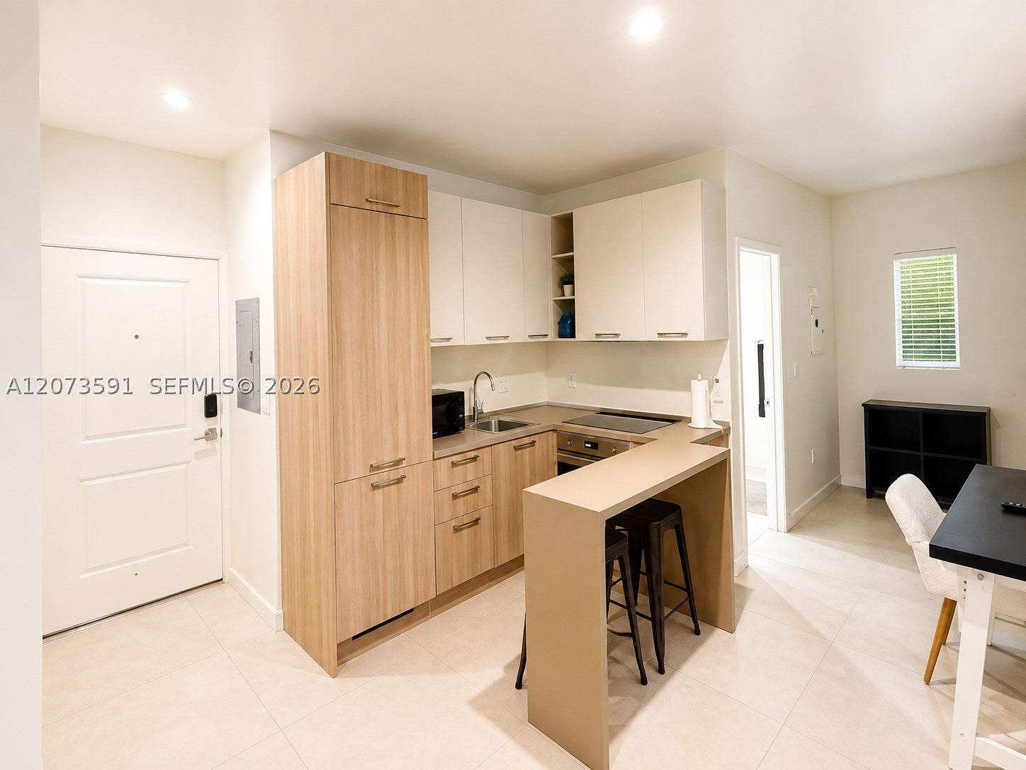 245 NE 33rd St 107