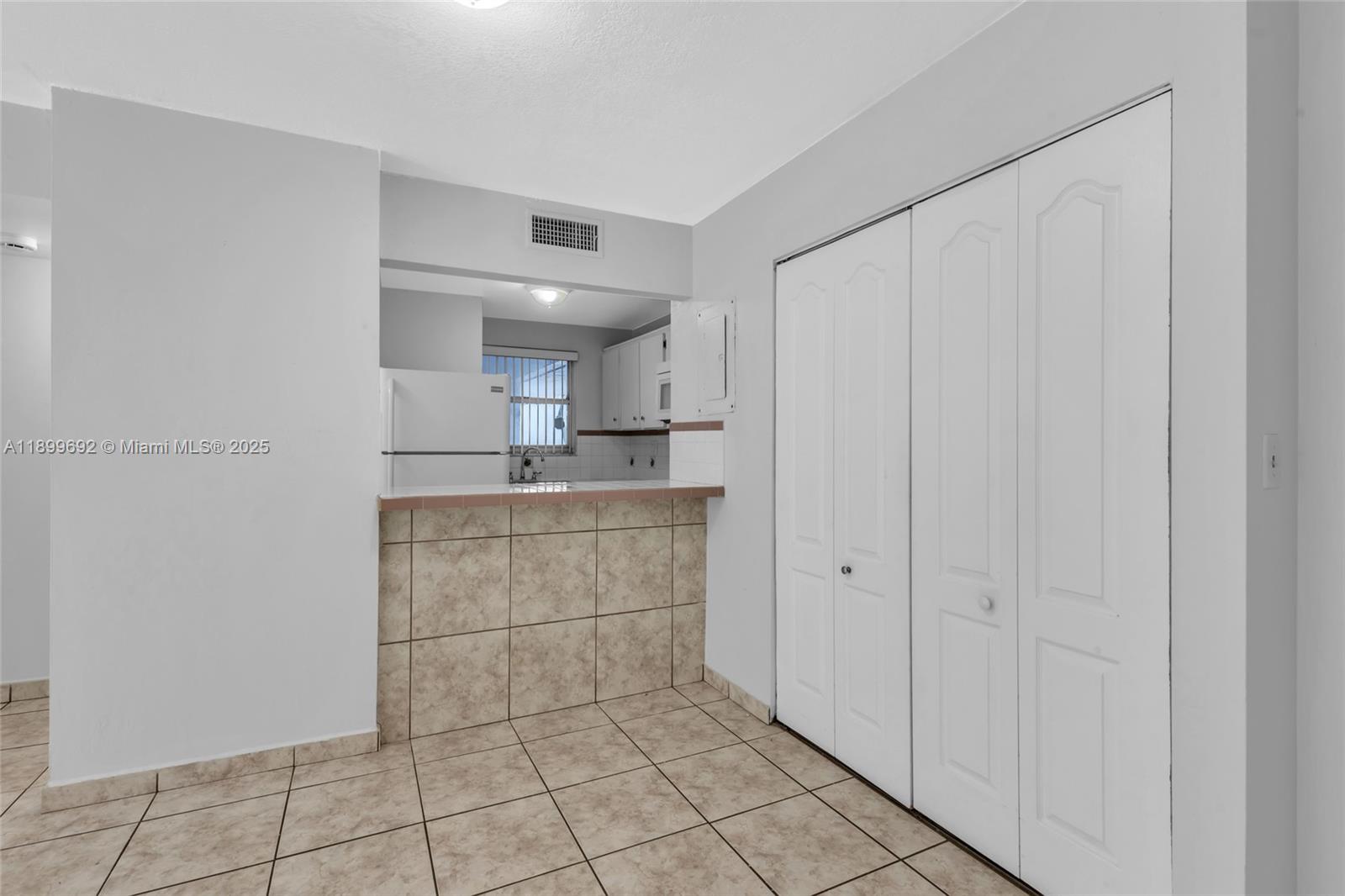 210 Fontainebleau Blvd 210