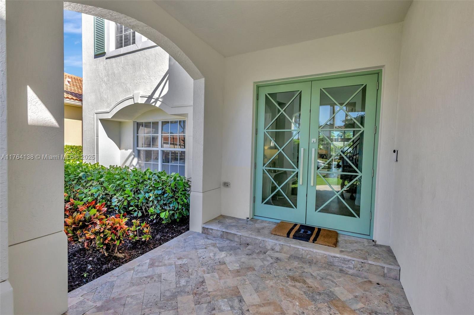 529 Les Jardin Dr