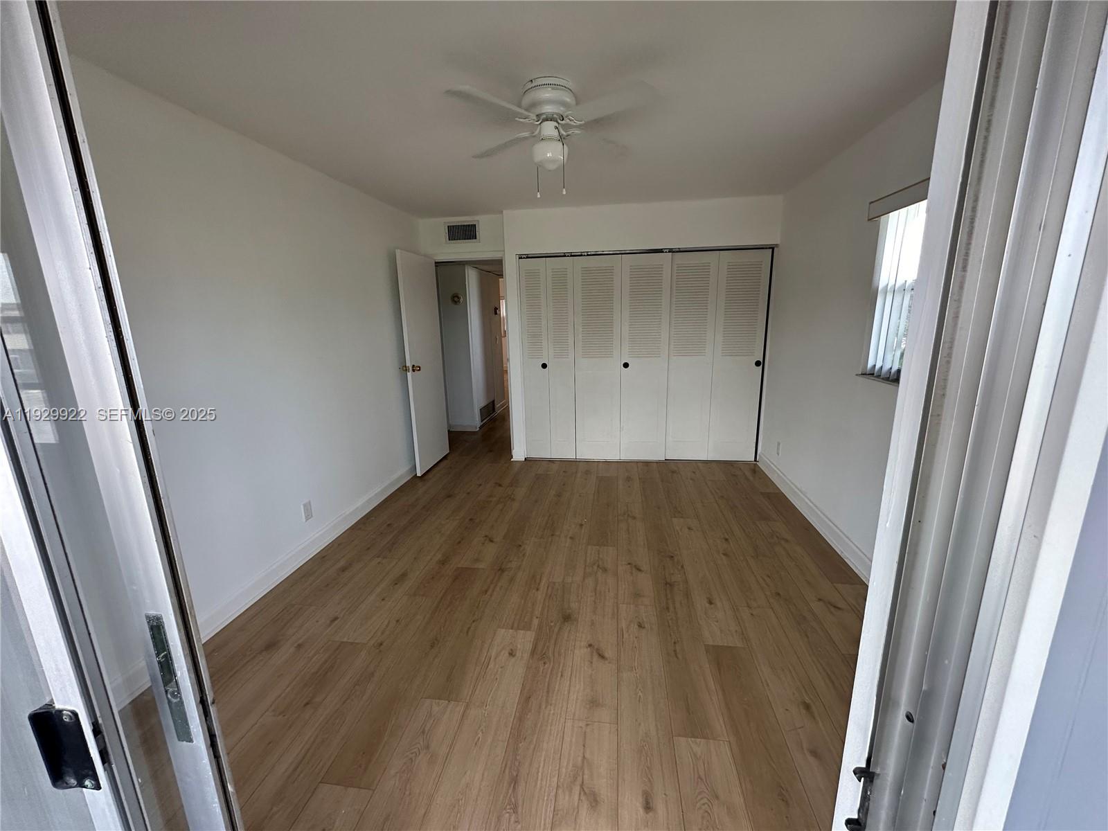 KINGS POINT SAXONY CONDOS - Residential