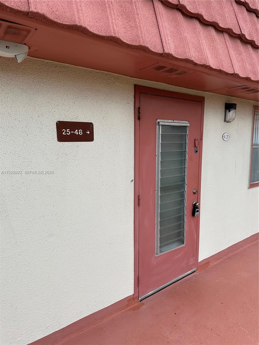 KINGS POINT SAXONY CONDOS - Residential