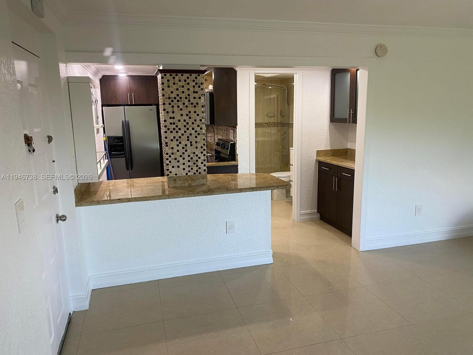 6950 Miami Gardens Dr 2-402A