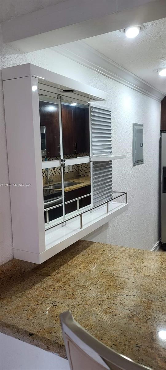 6950 Miami Gardens Dr 2-402A