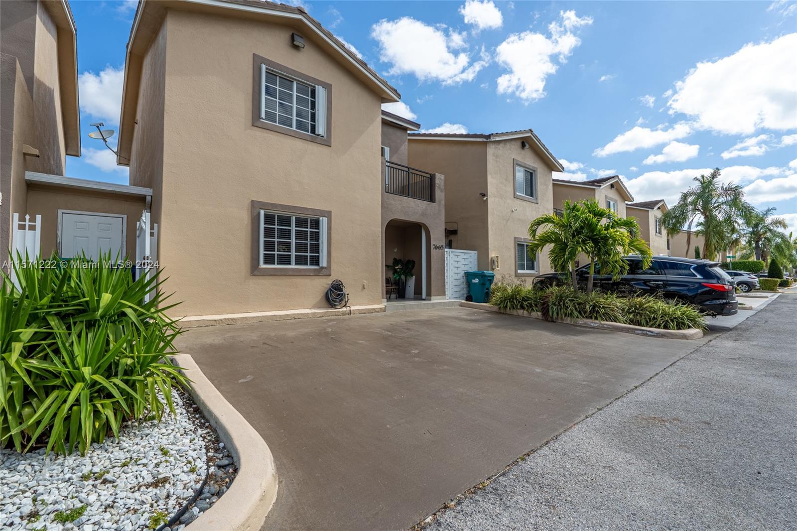 GABRIELLA CONDO SOUTH - Residential