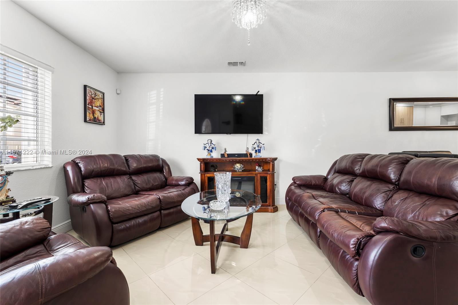 GABRIELLA CONDO SOUTH - Residential