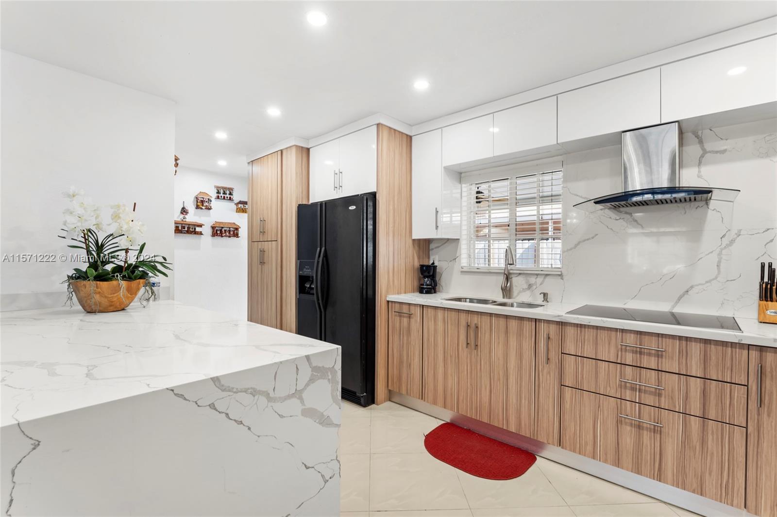 GABRIELLA CONDO SOUTH - Residential