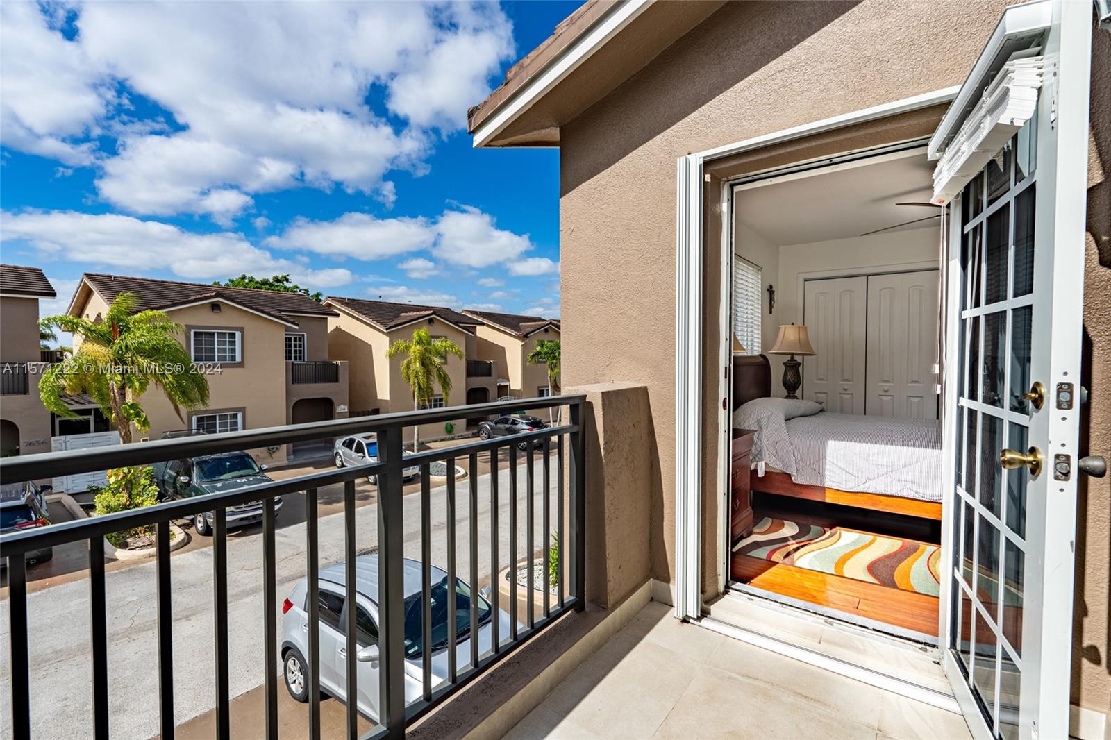 GABRIELLA CONDO SOUTH - Residential