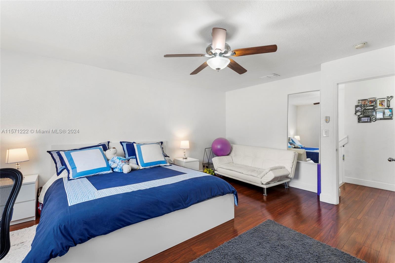 GABRIELLA CONDO SOUTH - Residential