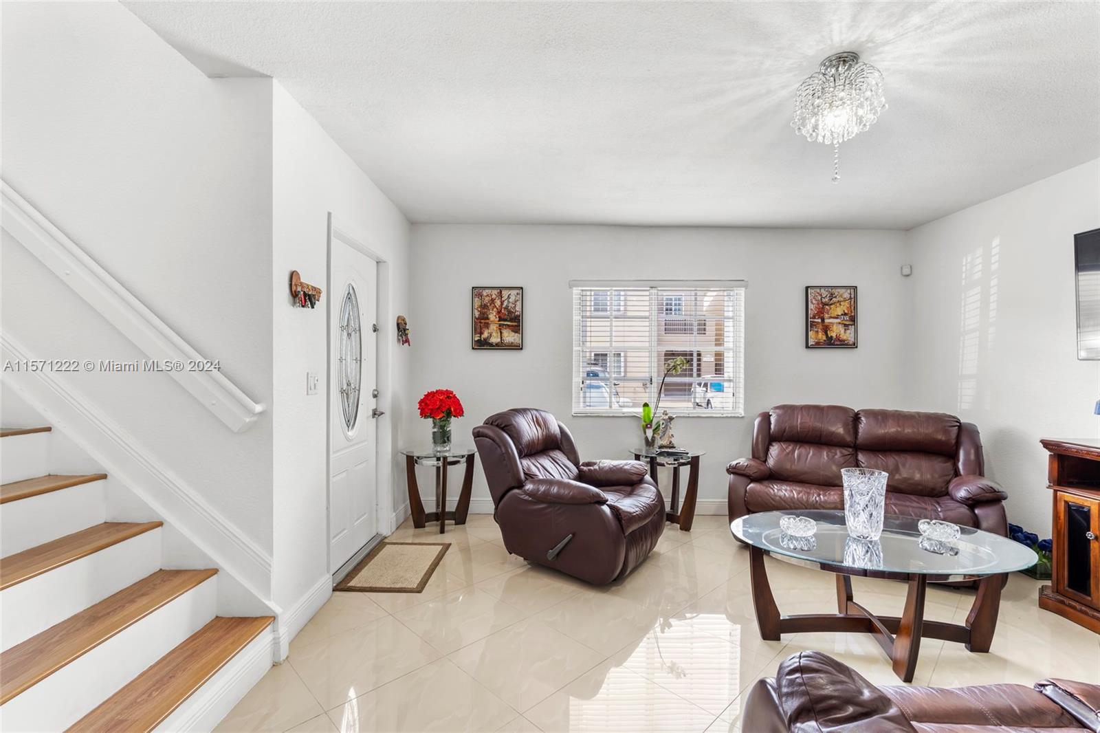 GABRIELLA CONDO SOUTH - Residential