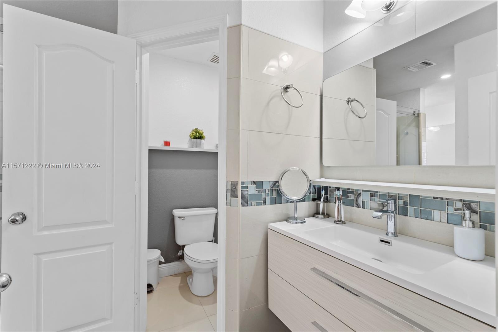 GABRIELLA CONDO SOUTH - Residential