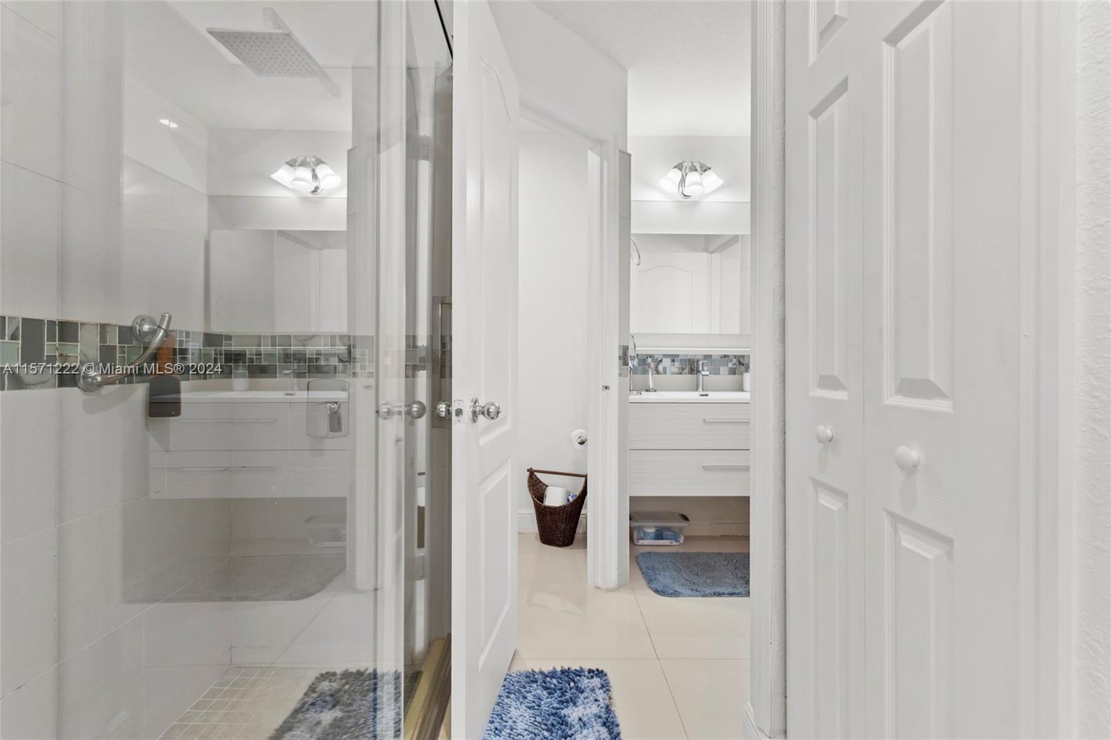 GABRIELLA CONDO SOUTH - Residential