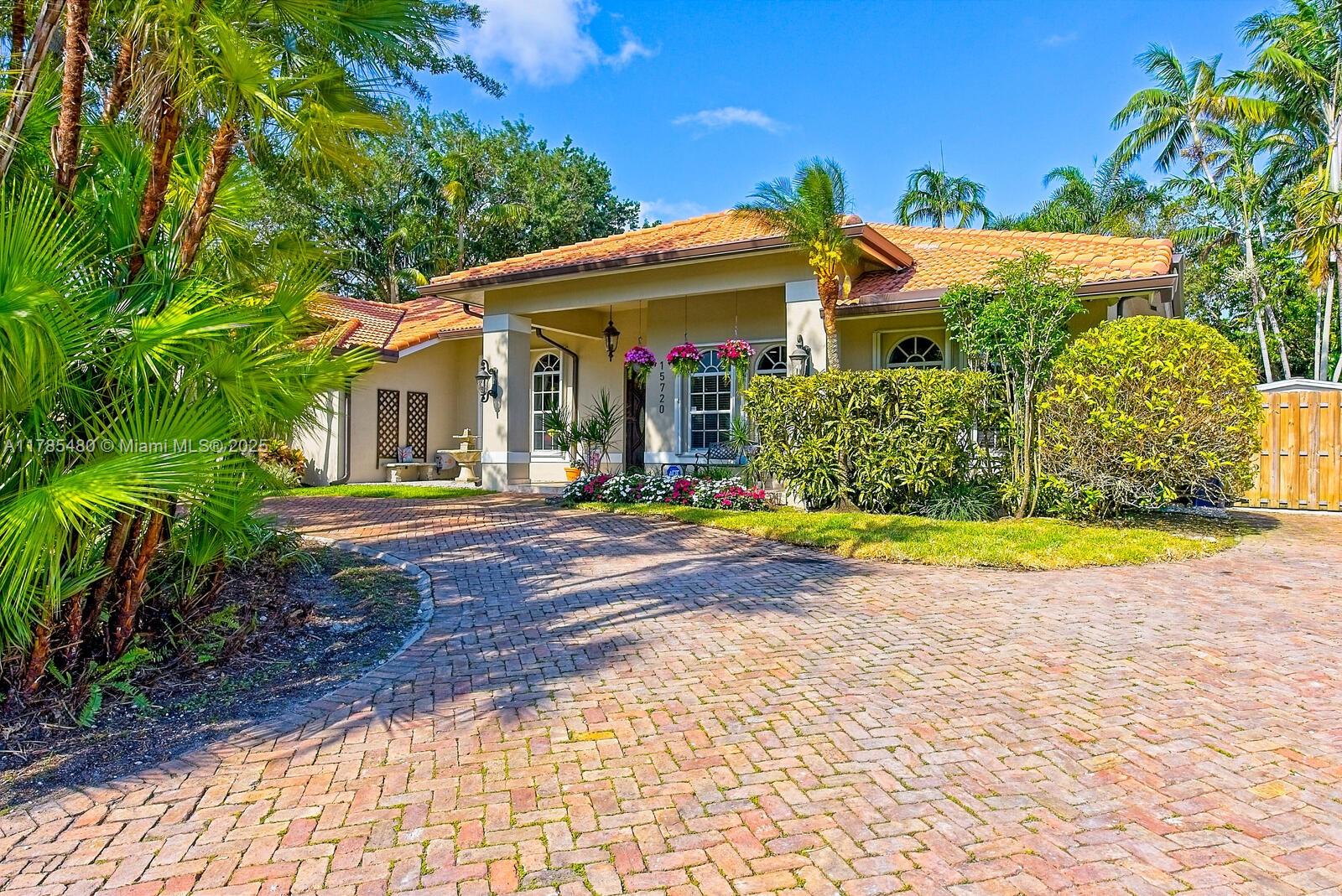 15720 SW 78th Ave