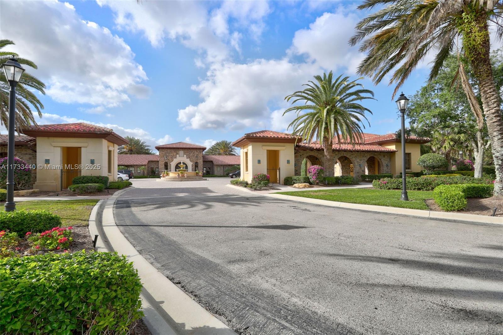 PARKLAND GOLF & COUNTRY C - Residential