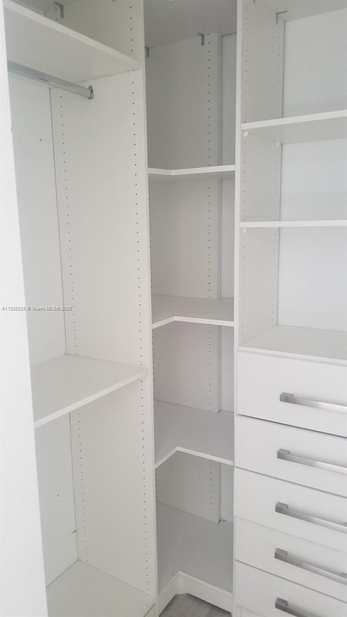 45 SW 9th St 3607