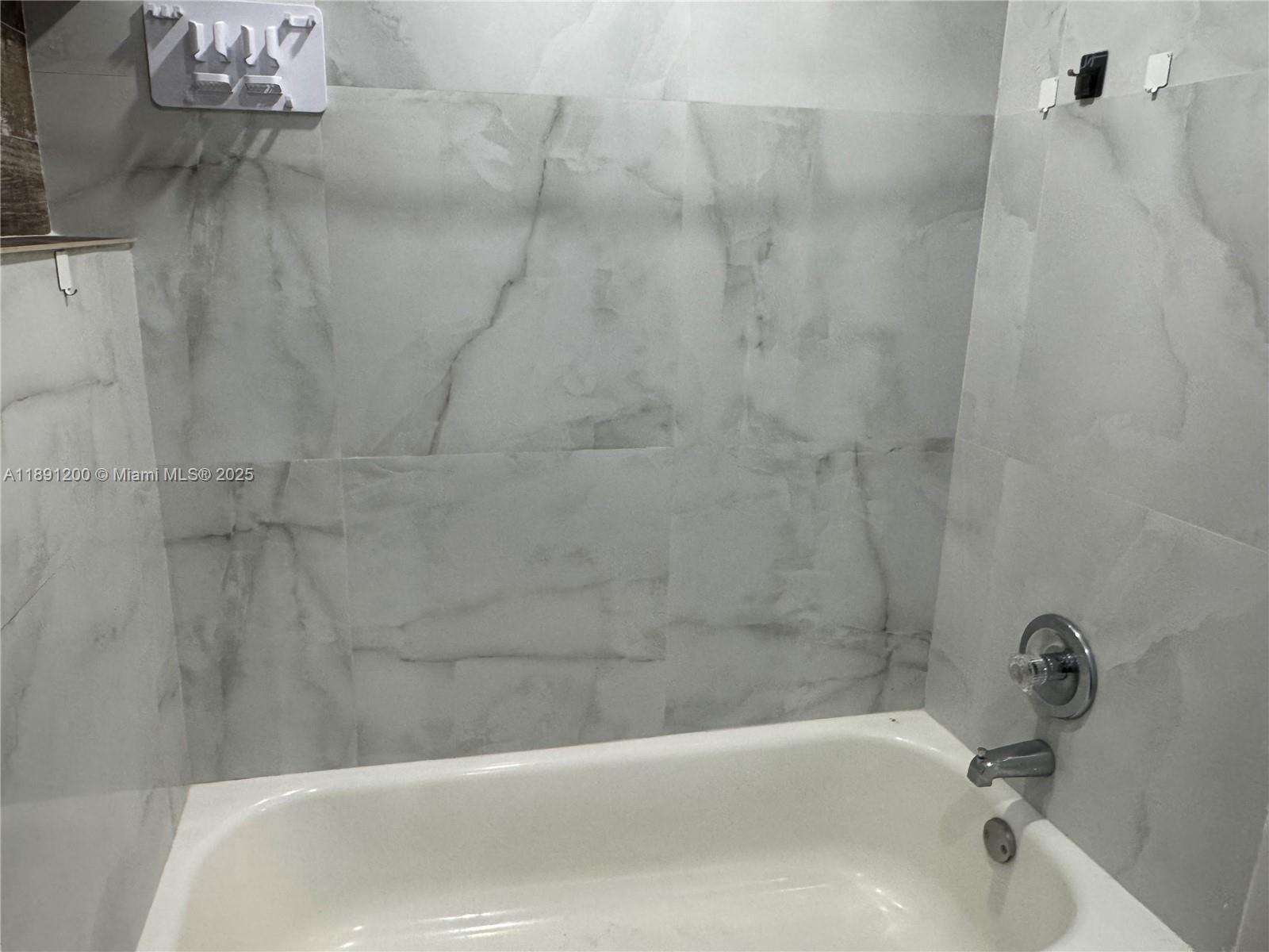 AMENDED & EXTENDED PLAT O - Residential Lease