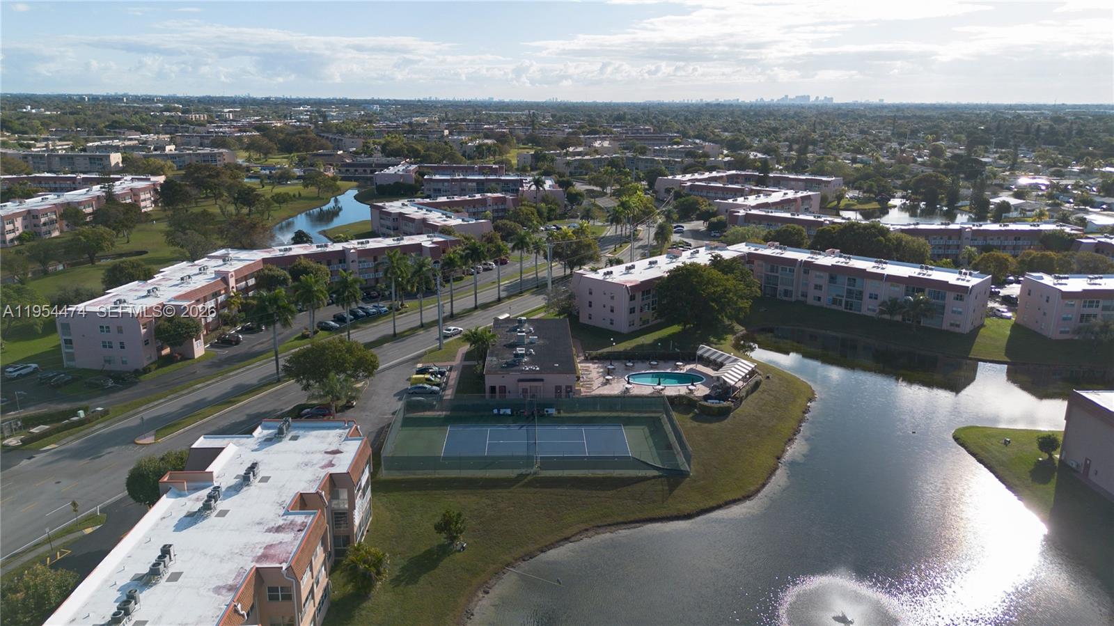 SUNRISE LAKES 128 CONDO - Residential