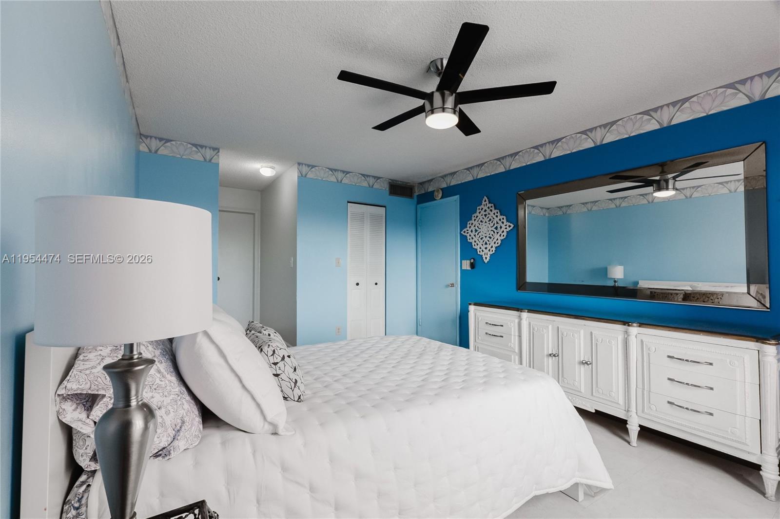 SUNRISE LAKES 128 CONDO - Residential