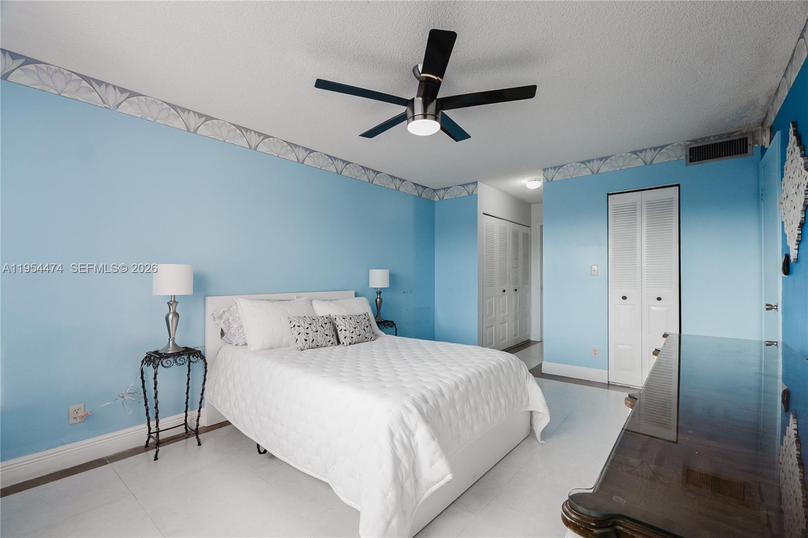 SUNRISE LAKES 128 CONDO - Residential