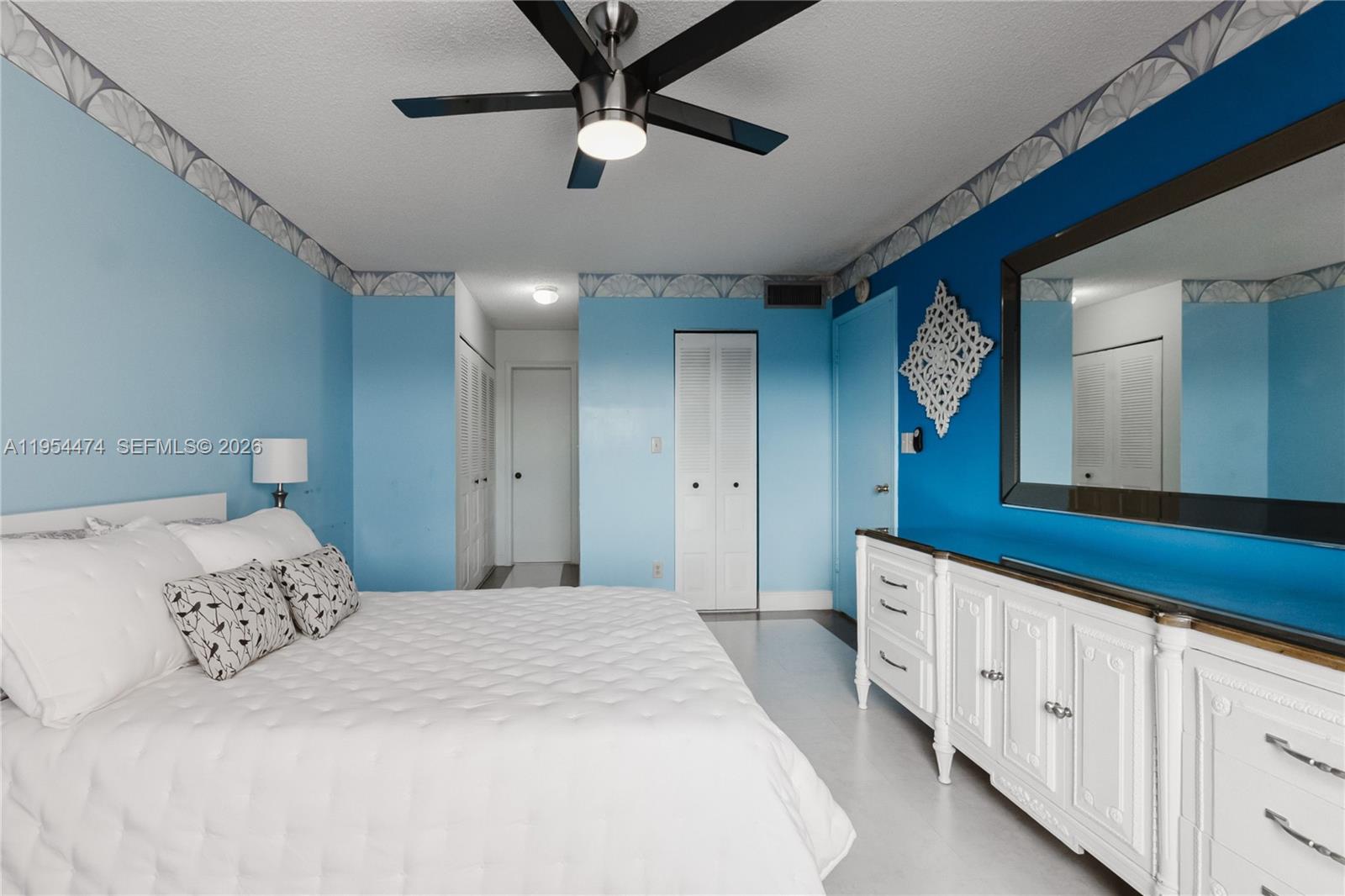 SUNRISE LAKES 128 CONDO - Residential