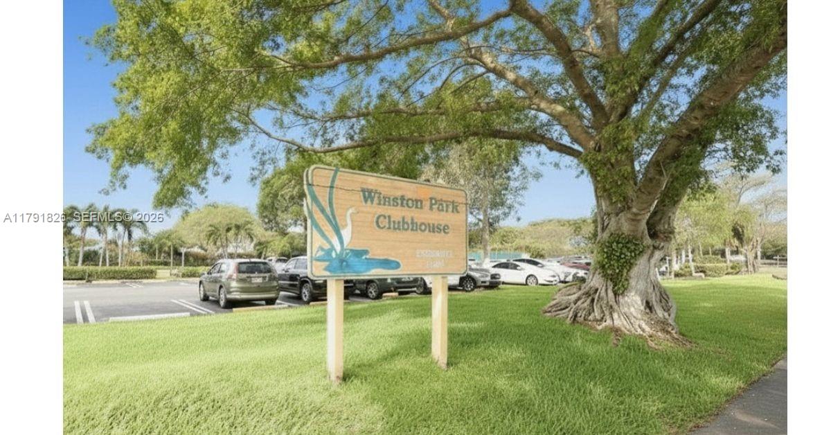 WINSTON PARK UNIT TWO - Residential