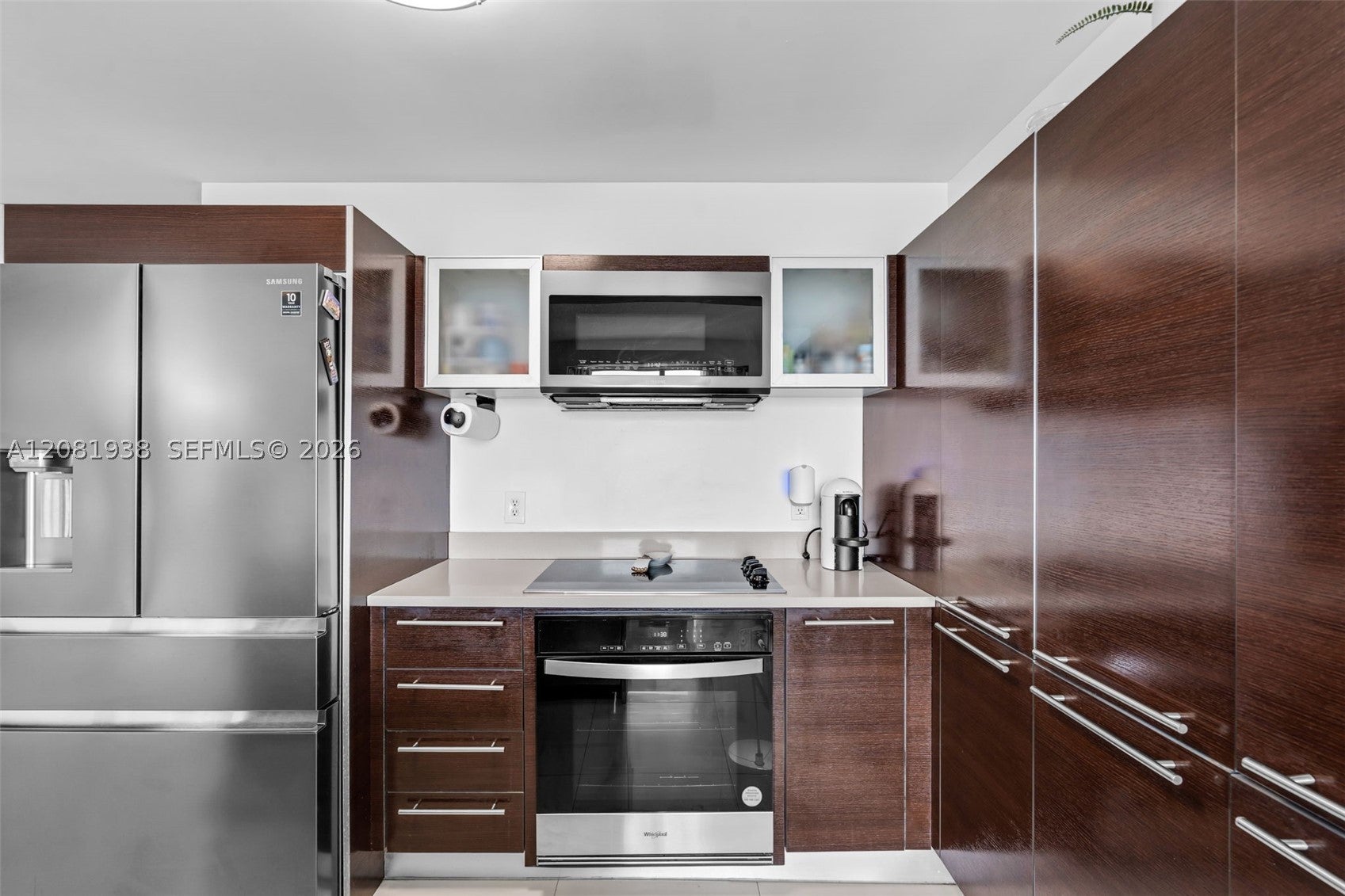 1900 N Bayshore Dr 2111