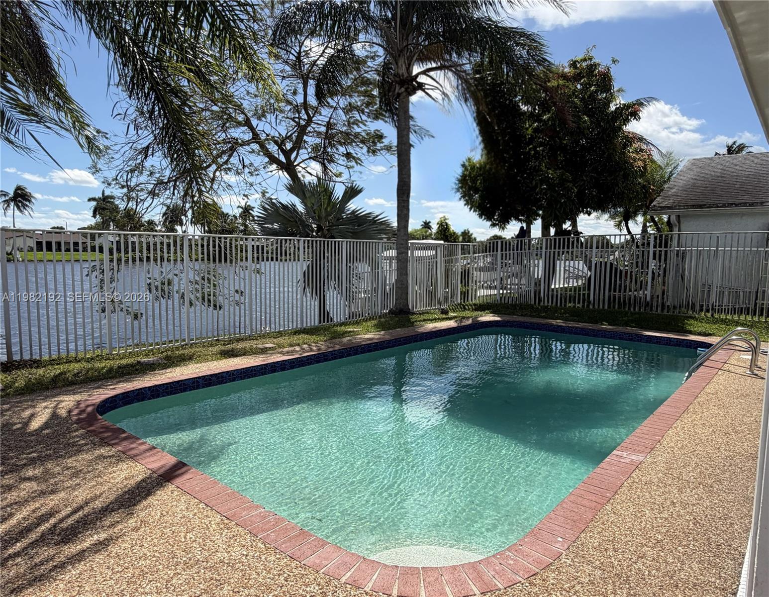 SUNRISE GOLF VILLAGE - Residential Lease