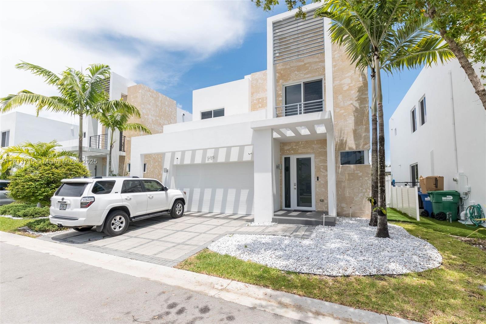 DORAL PALMS SOUTH - Residential