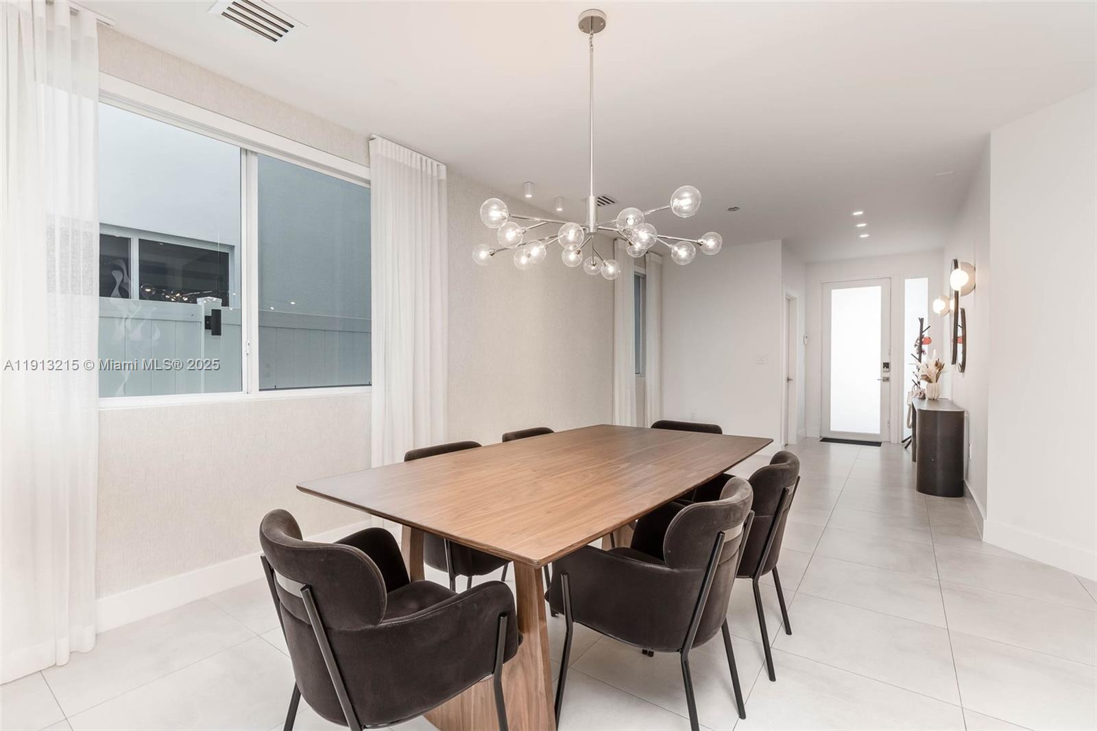 DORAL PALMS SOUTH - Residential