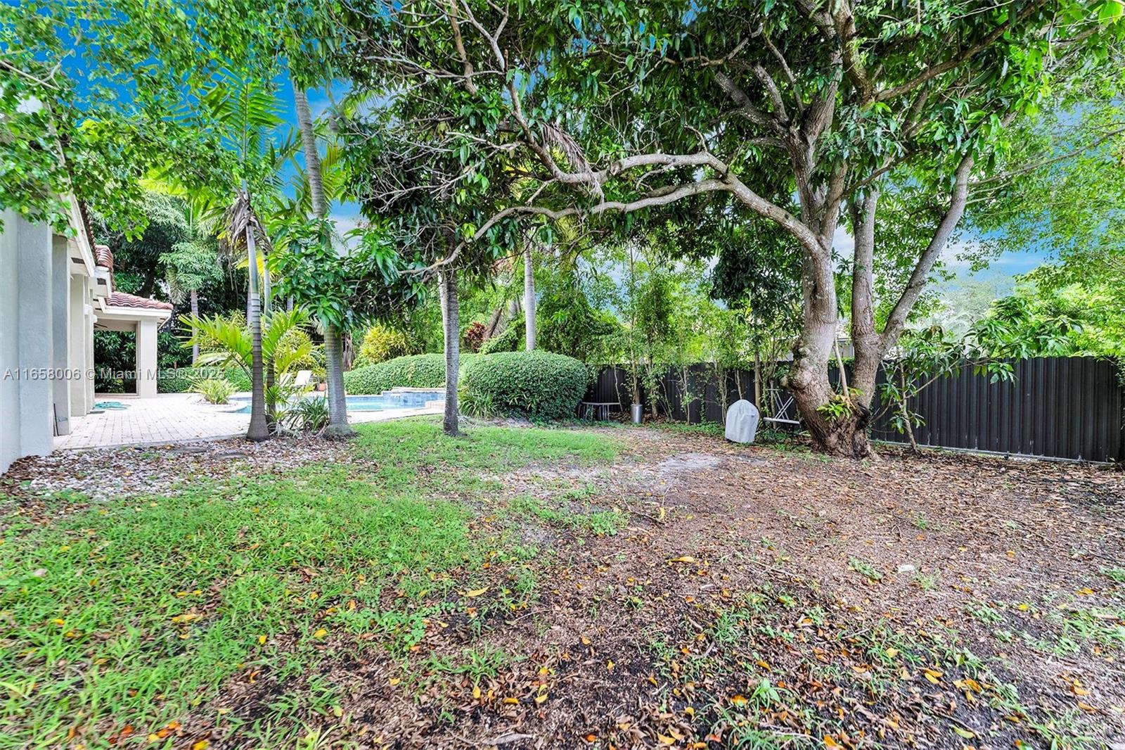 GROVES AT OLD CUTLER - Residential