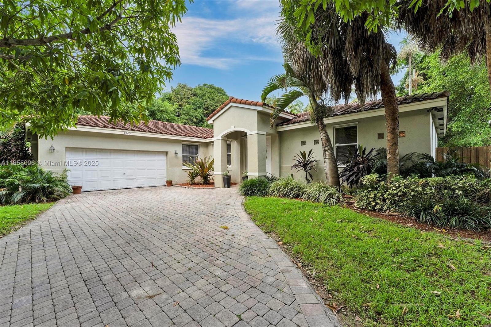 GROVES AT OLD CUTLER - Residential