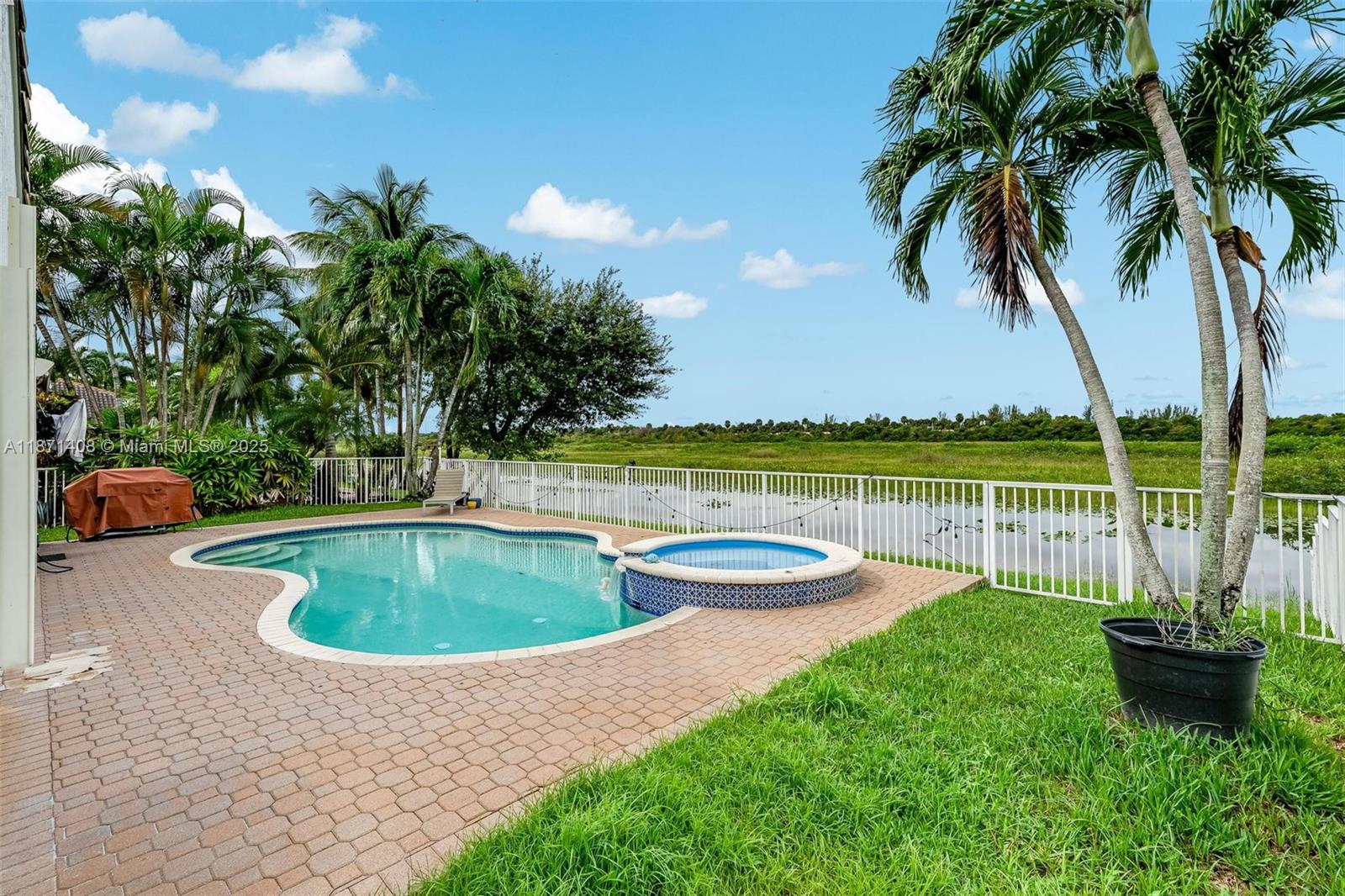 PEMBROKE FALLS PHASE 6 - Residential