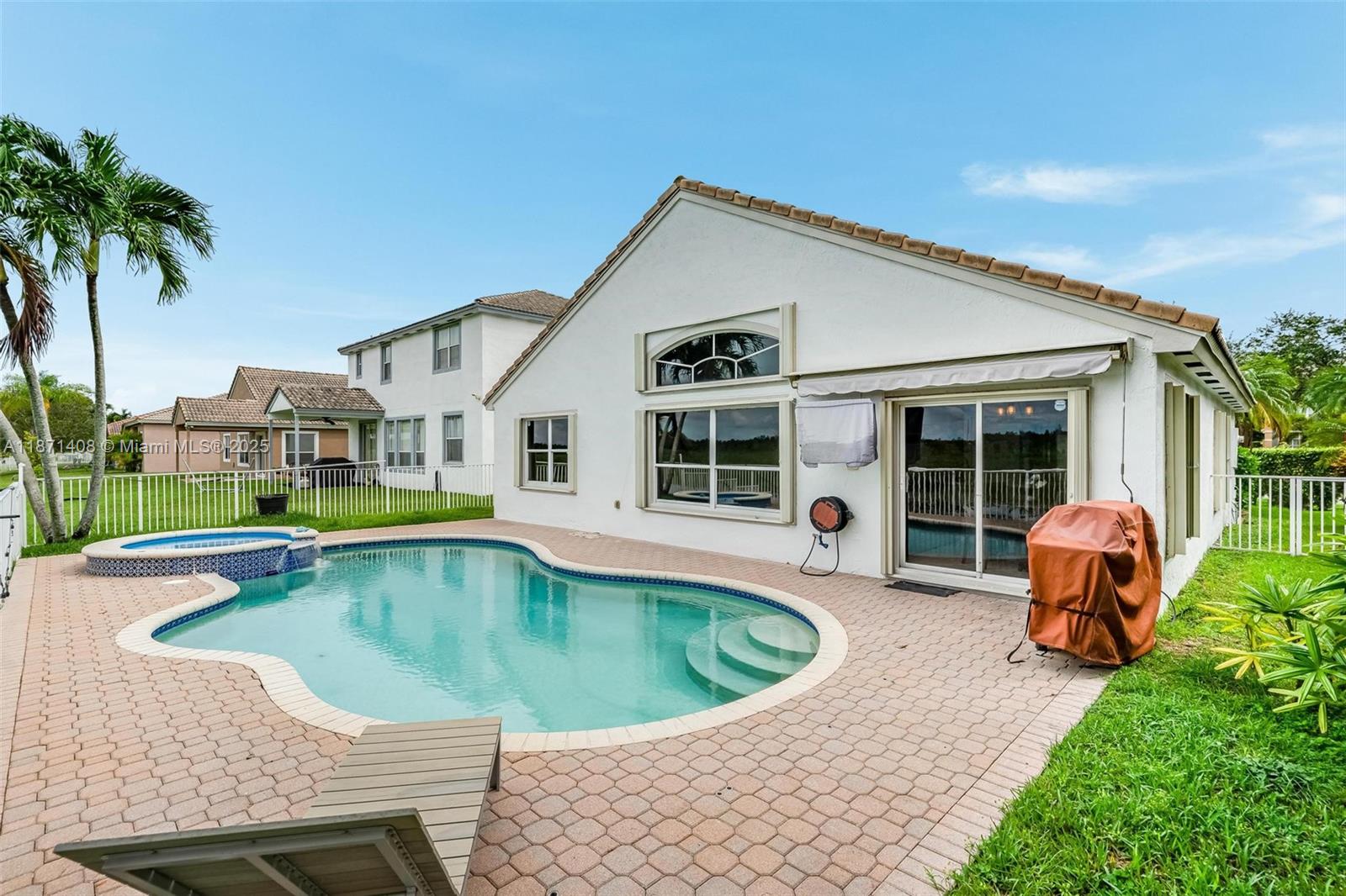 PEMBROKE FALLS PHASE 6 - Residential