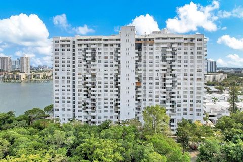 A home in Aventura