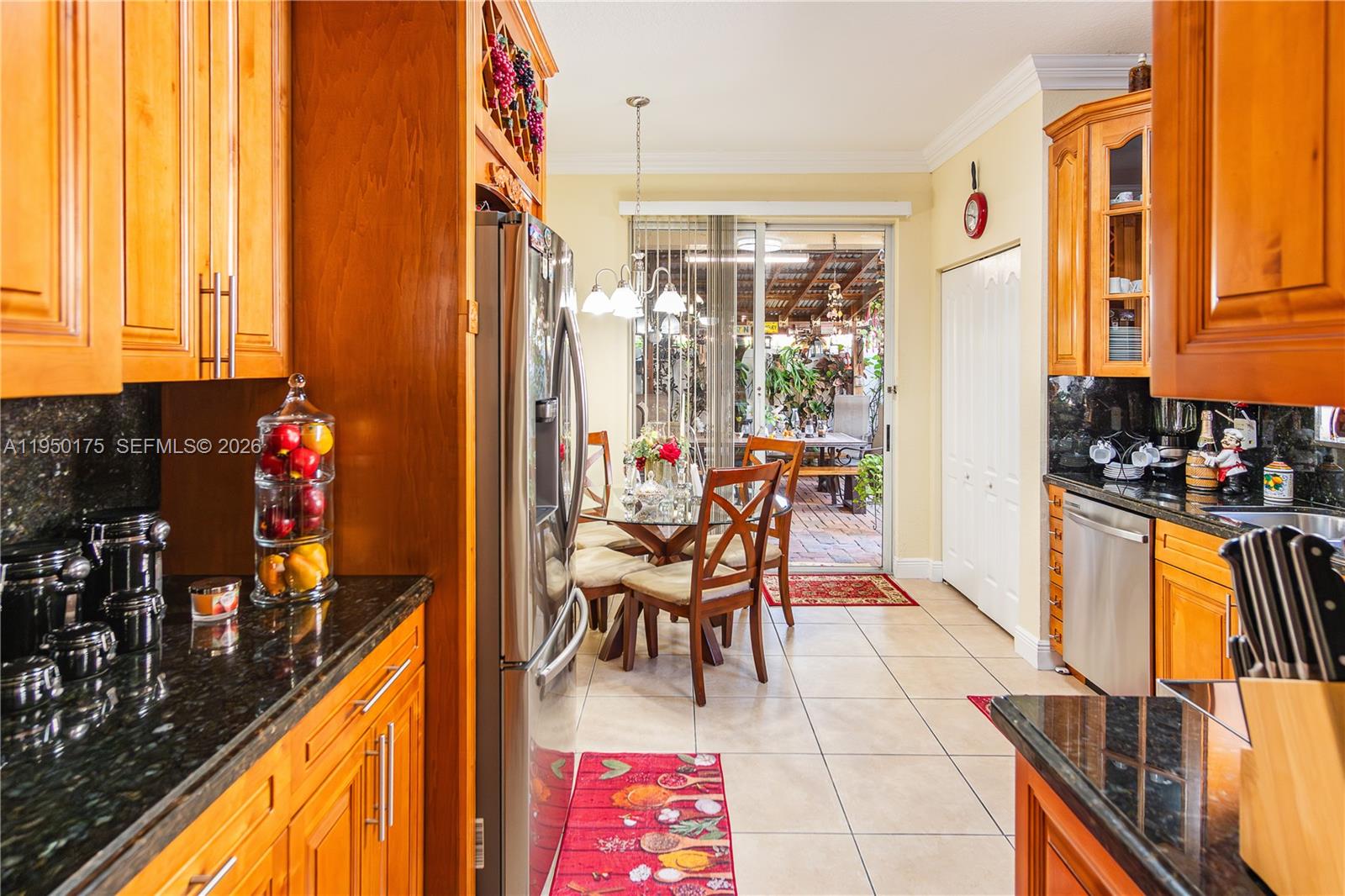 PORTOFINO PALMS - Residential