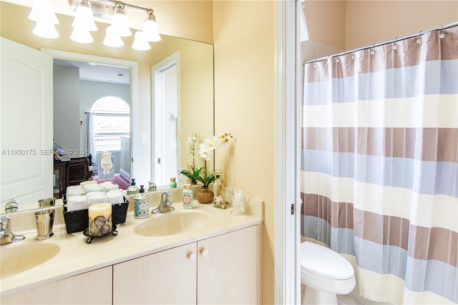 PORTOFINO PALMS - Residential