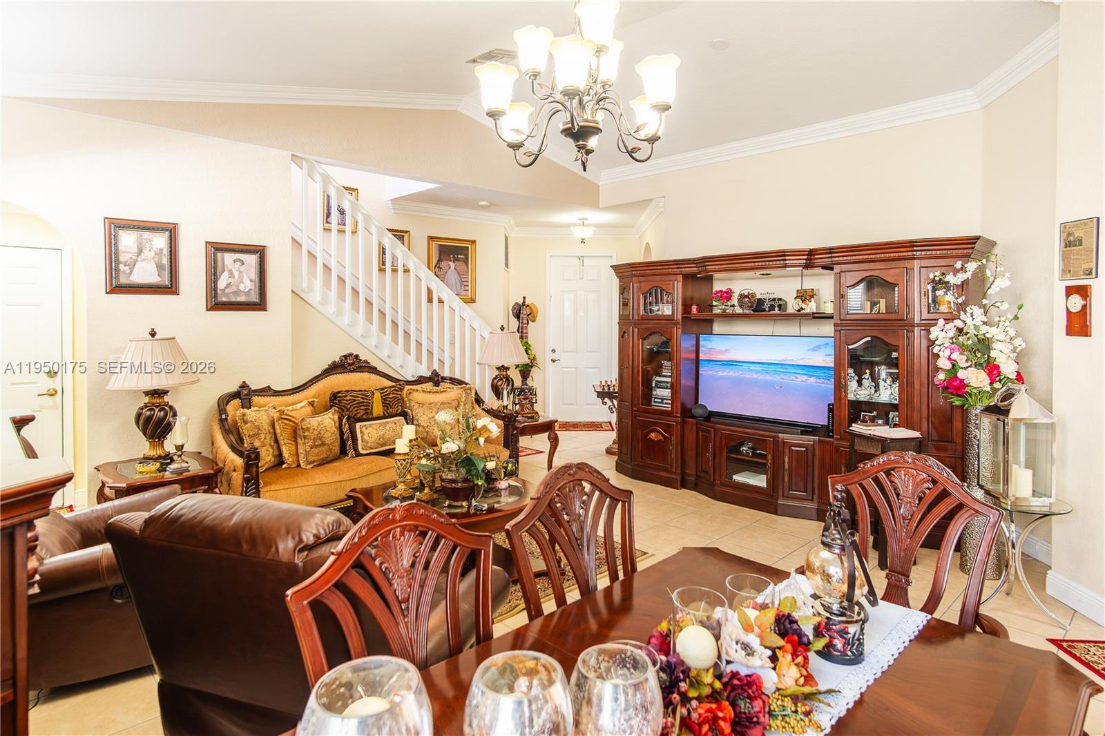 PORTOFINO PALMS - Residential