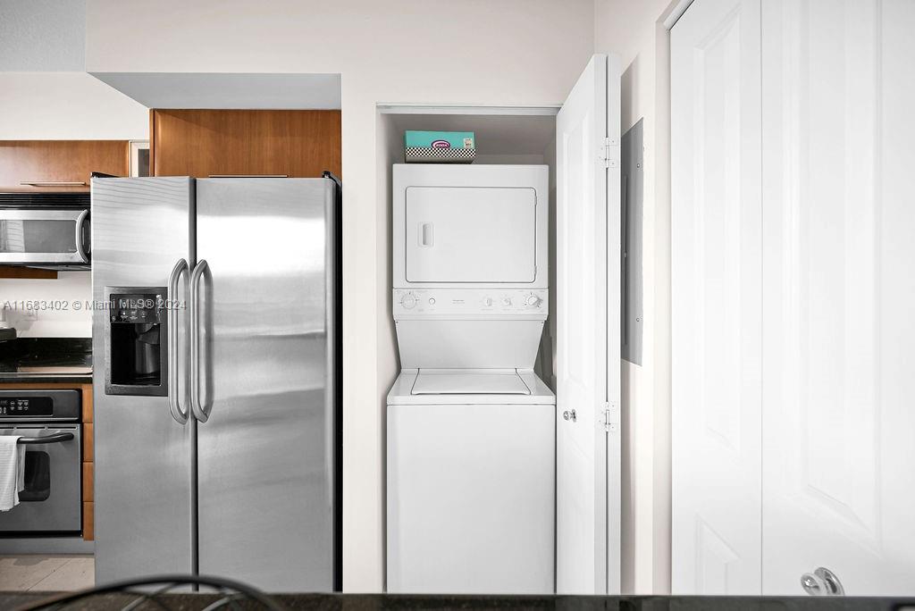 SYMPHONY NORTH CONDO - Residential