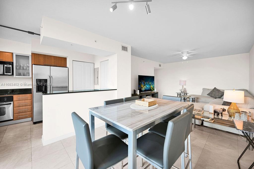 SYMPHONY NORTH CONDO - Residential