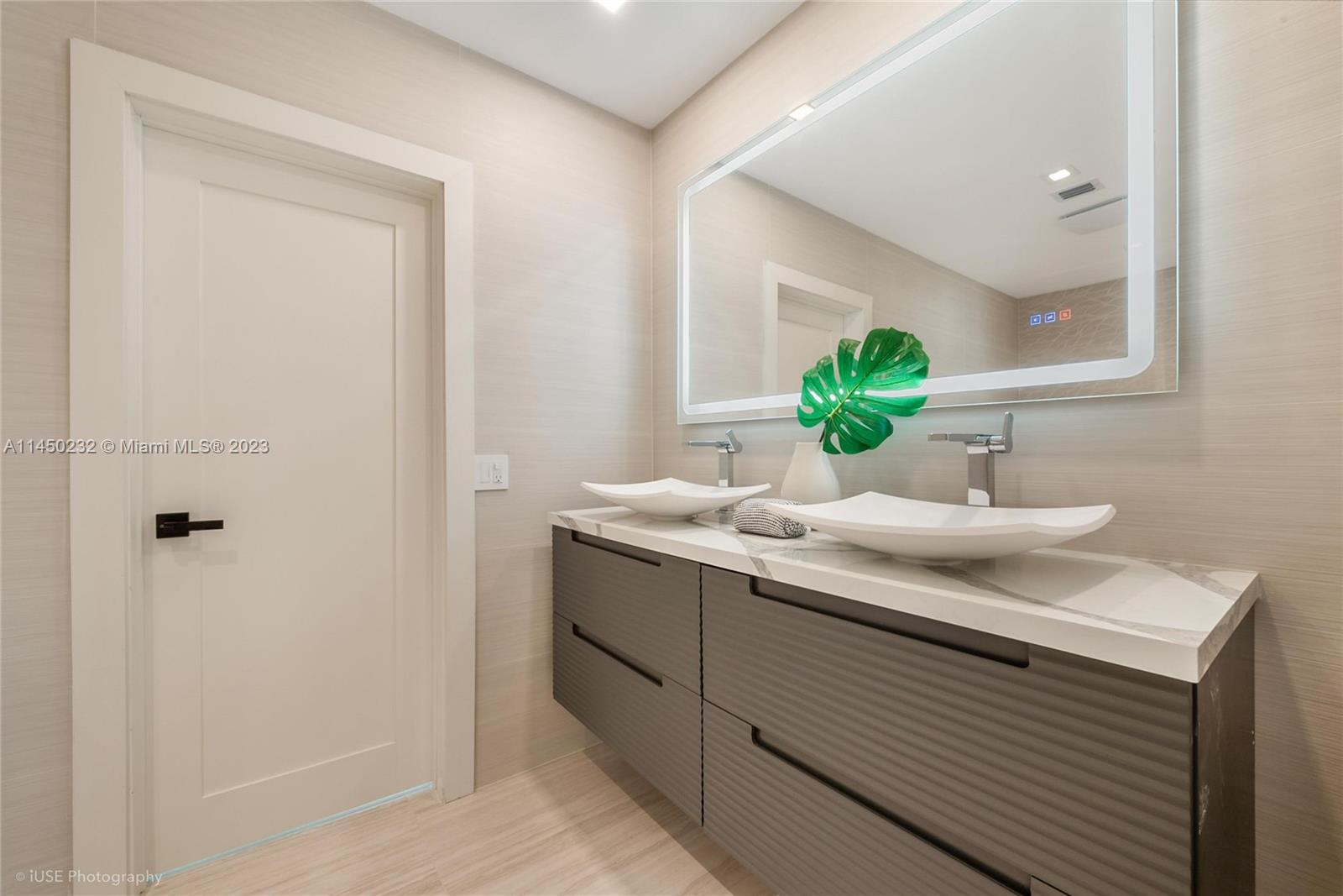 CORAL GABLES RIVIERA SEC - Residential