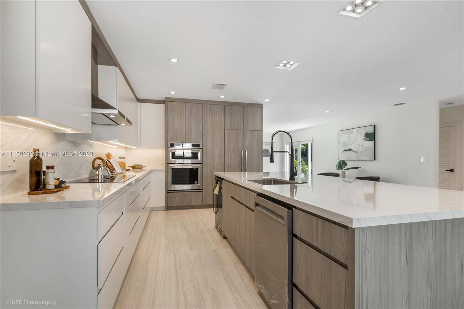 CORAL GABLES RIVIERA SEC - Residential