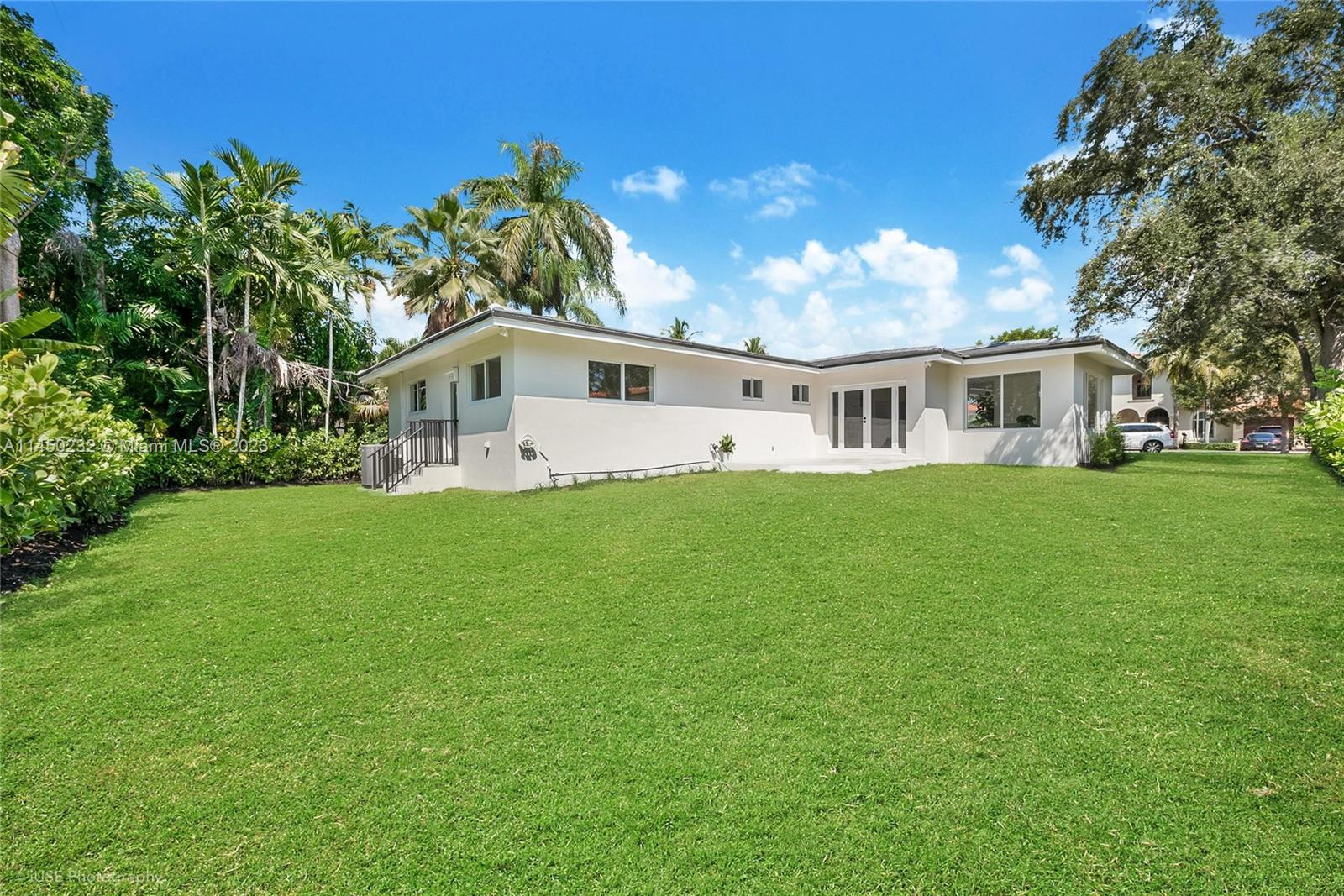 CORAL GABLES RIVIERA SEC - Residential