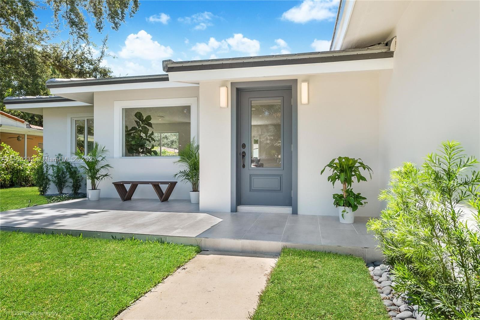 CORAL GABLES RIVIERA SEC - Residential